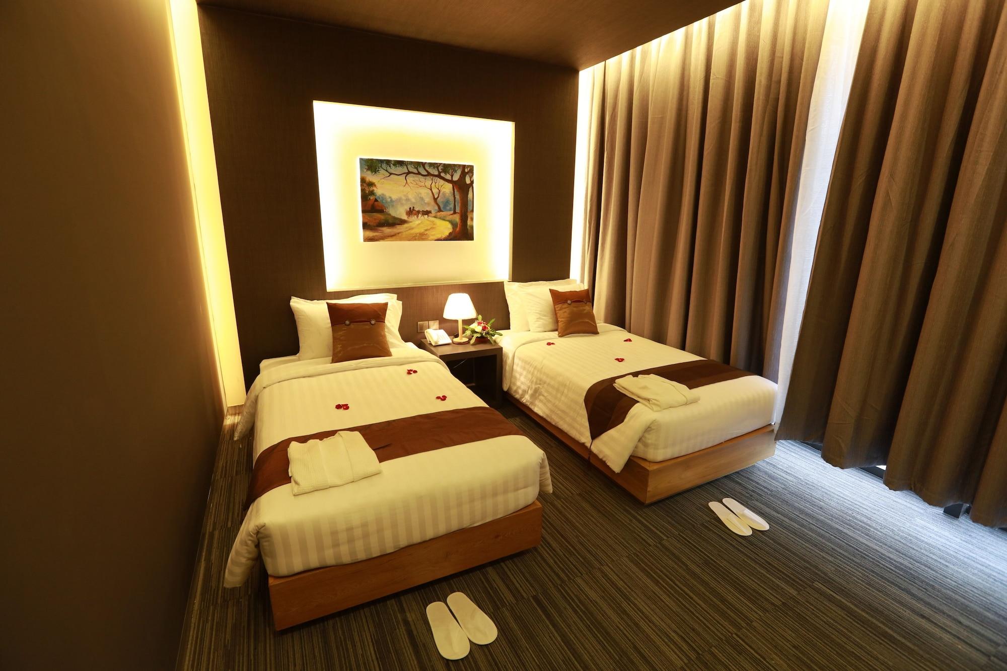 Hotel Tryp By Wyndham Yangon Exterior foto