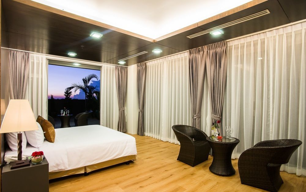 Hotel Tryp By Wyndham Yangon Exterior foto